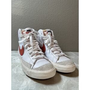 Nike DZ4408 Blazer Mid '77 Vintage White MANTRA Orange Women's Shoes‎ Size 7.5
